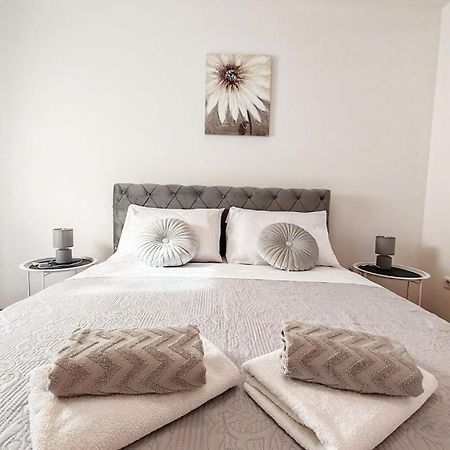Apartments Amare เนอุม ภายนอก รูปภาพ