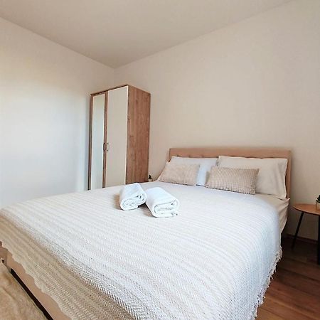 Apartments Amare เนอุม ภายนอก รูปภาพ