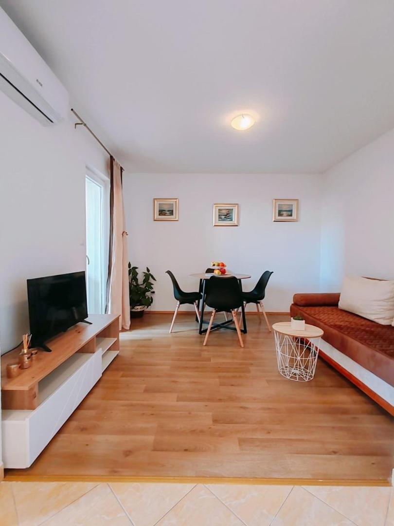 Apartments Amare เนอุม ภายนอก รูปภาพ